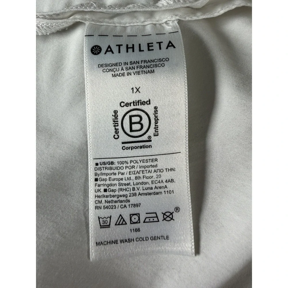 Athleta 1X White Sleeveless Blouse Hidden Button Front Lightweight Top
